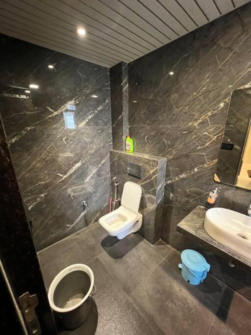 Stayhaven Starmount 4Bhk & Pool มุมไบ ภายนอก รูปภาพ