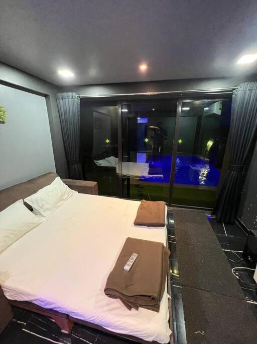 Stayhaven Starmount 4Bhk & Pool มุมไบ ภายนอก รูปภาพ