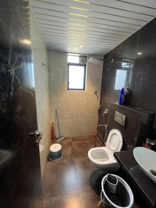 Stayhaven Starmount 4Bhk & Pool มุมไบ ภายนอก รูปภาพ