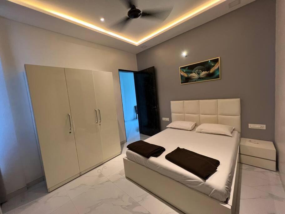 Stayhaven Starmount 4Bhk & Pool มุมไบ ภายนอก รูปภาพ