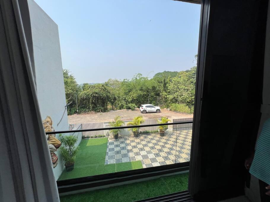 Stayhaven Starmount 4Bhk & Pool มุมไบ ภายนอก รูปภาพ